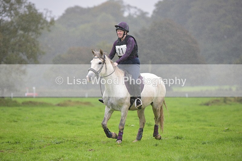 RAY_9414 - Class 1: 65cm: Ski Jump