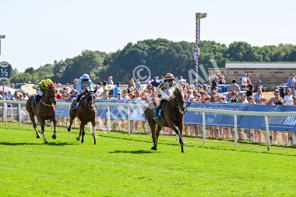 110725-Race 4-Dain Ma Nut In-0320 - Race 4 3.55pm Azets Handicap