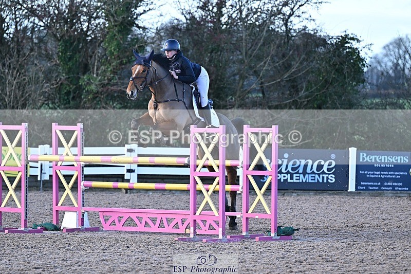 251203-125741-00598 - Cls 4 Newcomers and 1.10m Open