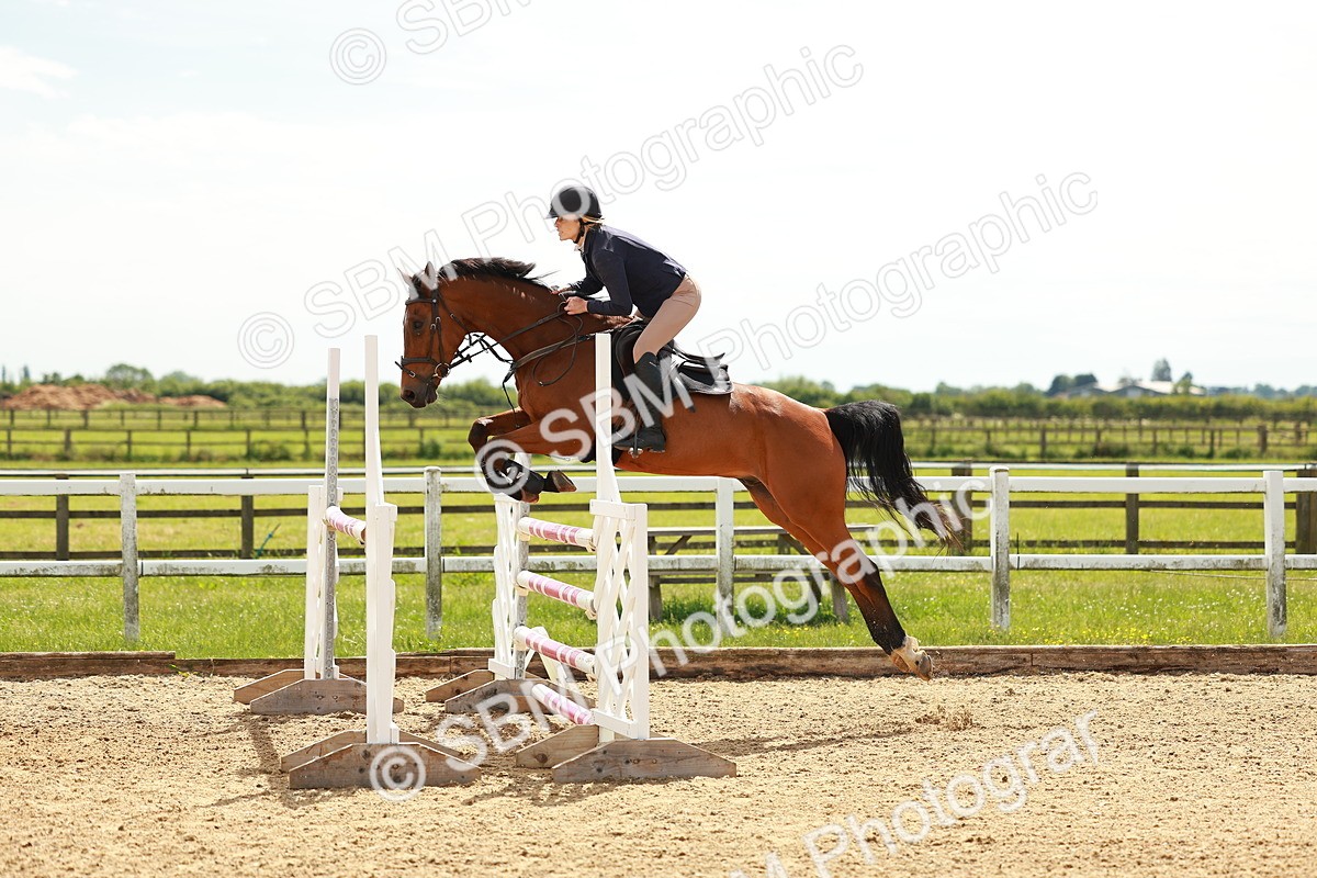 SBM_002400 - Class 4 - Senior Newcomers - 1.10m