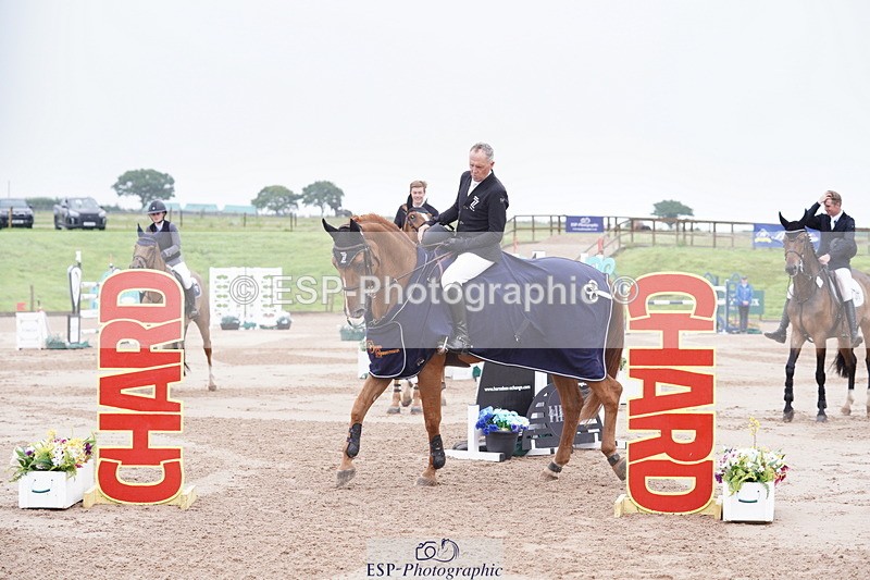 240720A-114122-14381 - Cls 3, 3 Star Small Tour 1.40m