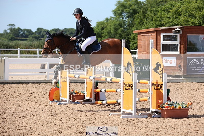 240629A-105130-04303 - Cls 17 Discovery and 90cm Open