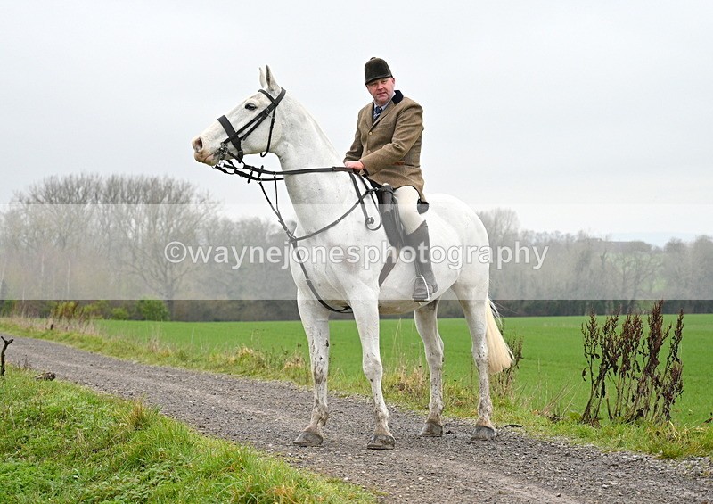 WJ7_9720 - Walk out..