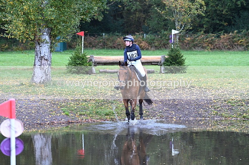 WJ7_3046 - Time 10:47 to 11:11 at the water