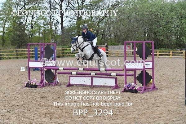 BPP_3294 - CLASS 14 SUN Senior BritiNovice/ 90cm Open