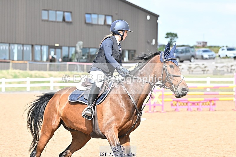 240605A-154854-00974 - Cls 5 Foxhunter and 1.20m Open