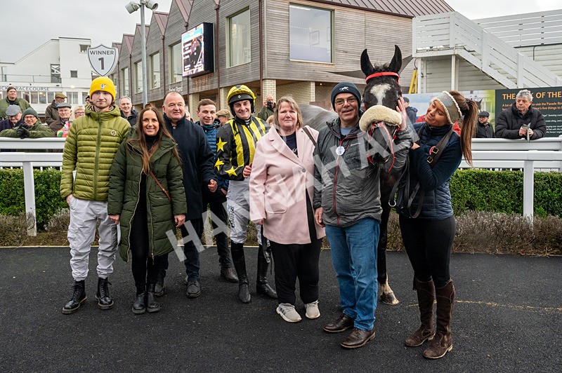 171224-Race 3-Not Staying Long-1436 - Race 3