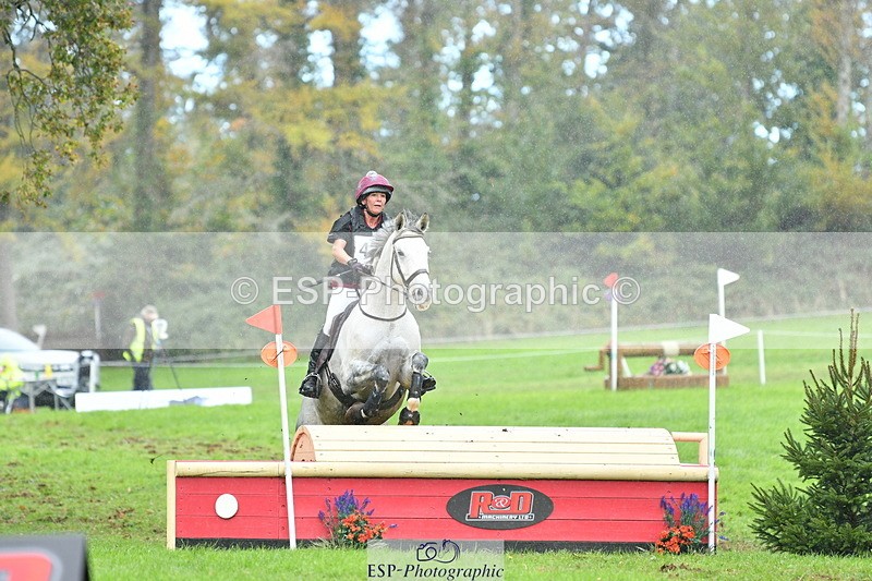 251025A-133538-20036 - F-473-Jacqueline.Cole