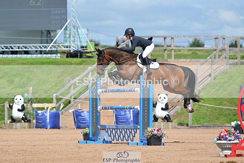 230721A-155924-07540 - Cls 10, 2 Star Big 1.45m Start to break