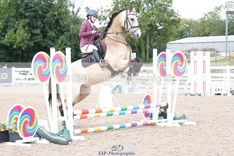 250805-152421-00106 - Clear Round and 60cm