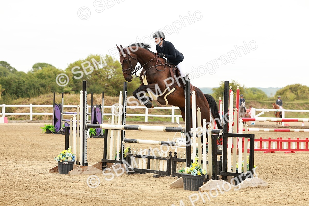 SBM_016583 - Class 20 - Senior Newcomers - 1.10m