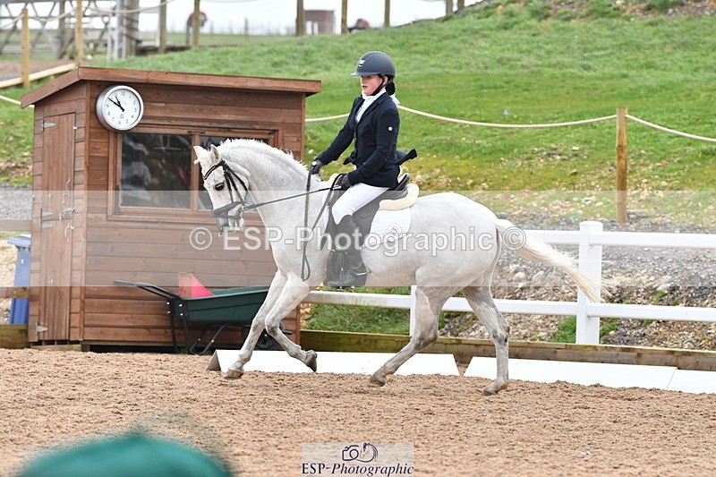 240121A-105033-00490 - Cls 5 Novice 37A