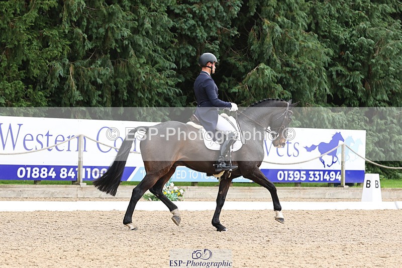 241024-142530-04071 - 226-Matteo.Gallucci-CASTLERICHMOND.WILLIAM