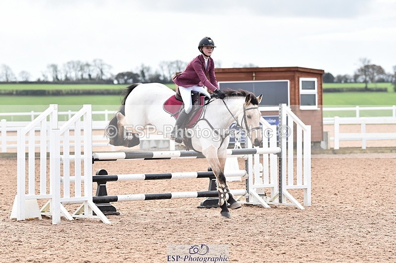 231203A-112726-00878 - Cls 4 Newcomers & 1m Open