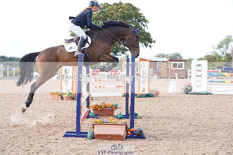 241005A-160132-05137 - SAT Cls 12 Snr Fox & 1.20m Open