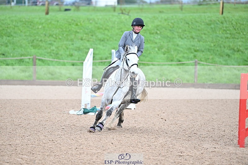 231029A-092355-02366 - 60cm Club and Schools