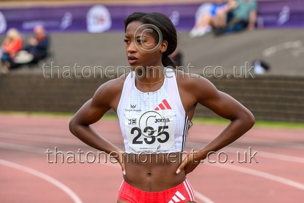 Sen25SUN-929558 - Track Female