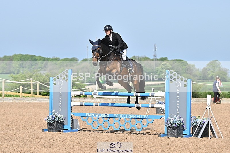 240509A-101325-00801 - Cls 8 Foxhunter