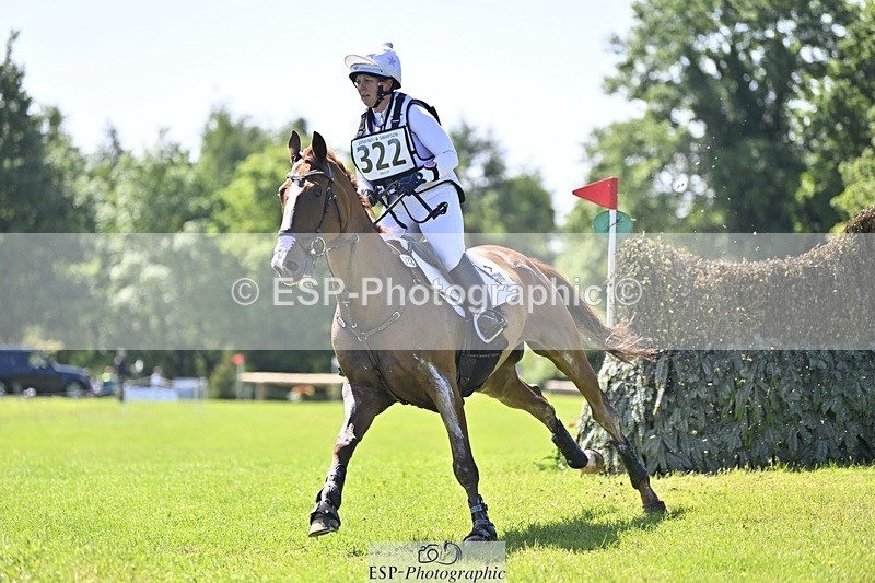 240525-105542-12378 - 322-CHILLI_KING-Gemma_Stevens