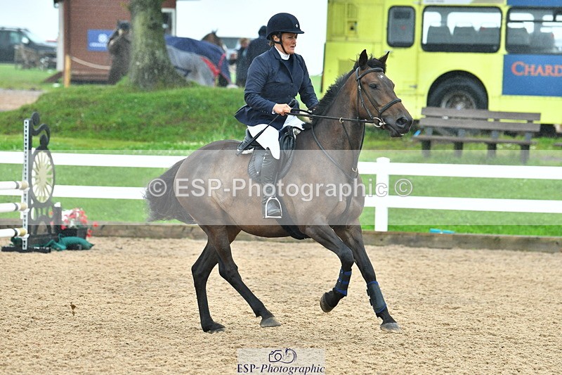 230730A-131104-09983 - Cls 33 85cm Amateur Quali