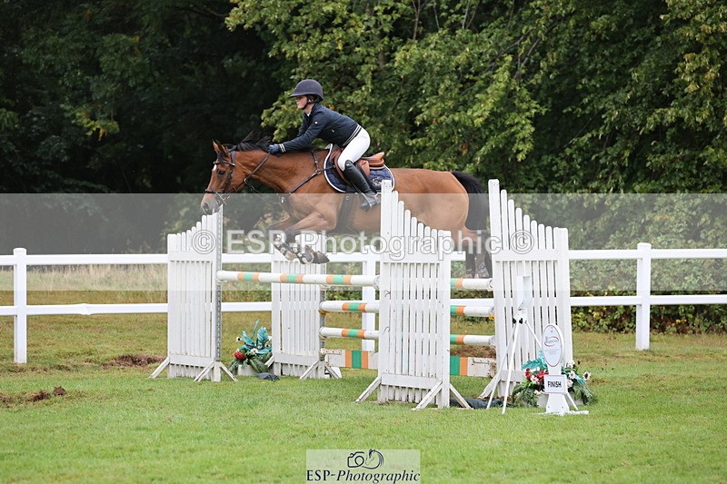 250830A-151247-07238 - Cls 16 Snr Newcomers and 1.10m Open