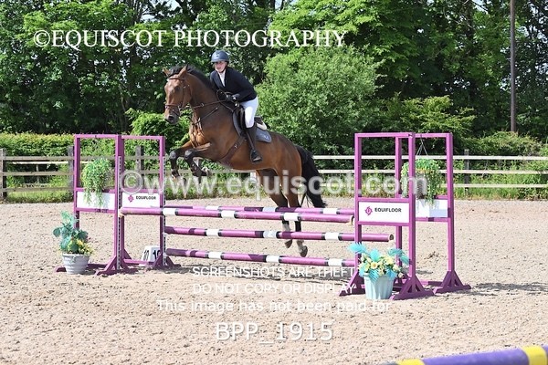 BPP_1915 - CLASS 18 SUN British Novice/ 90cm Open