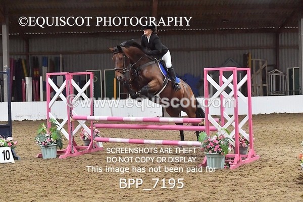 BPP_7195 - CLASS 4 Senior BritiNovice/ 90cm Open