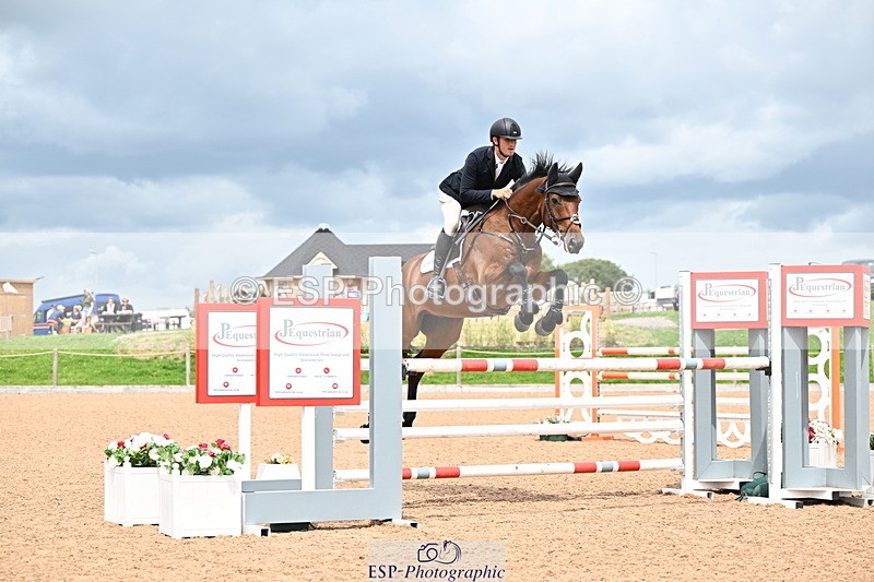 240726A-131655-01377 - Cls 3 Snr Foxhunter