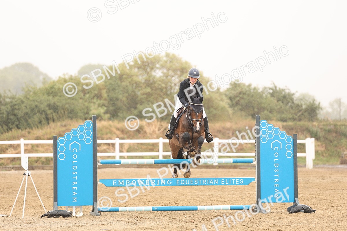 SBM_024156 - Class 6 - Senior Newcomers 1.10m