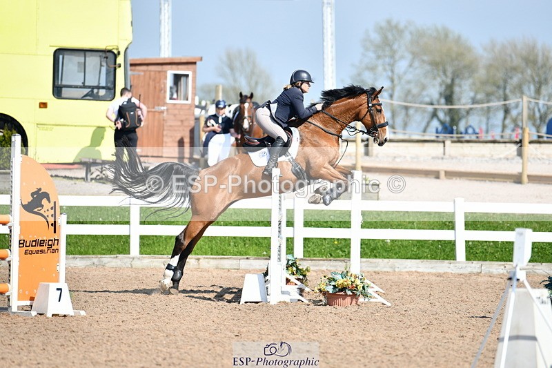 240512A-161432-19752 - Cls 44 1.05m National Am Quali