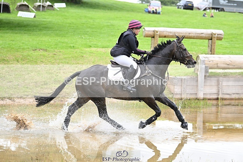 240803-105255-01736 - 110-Lizzie_Luxton-KILCARNA_BARNEY