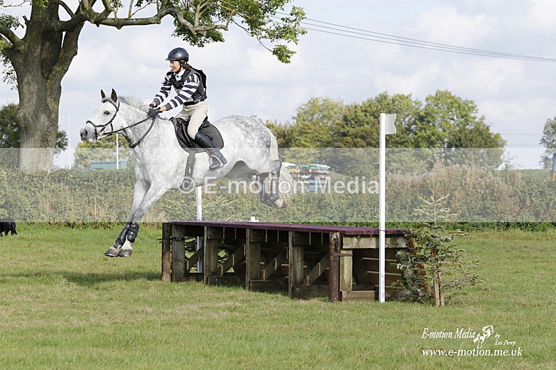  WWHT 171021 3247 - Intermediate (0.90m)  17/10/21