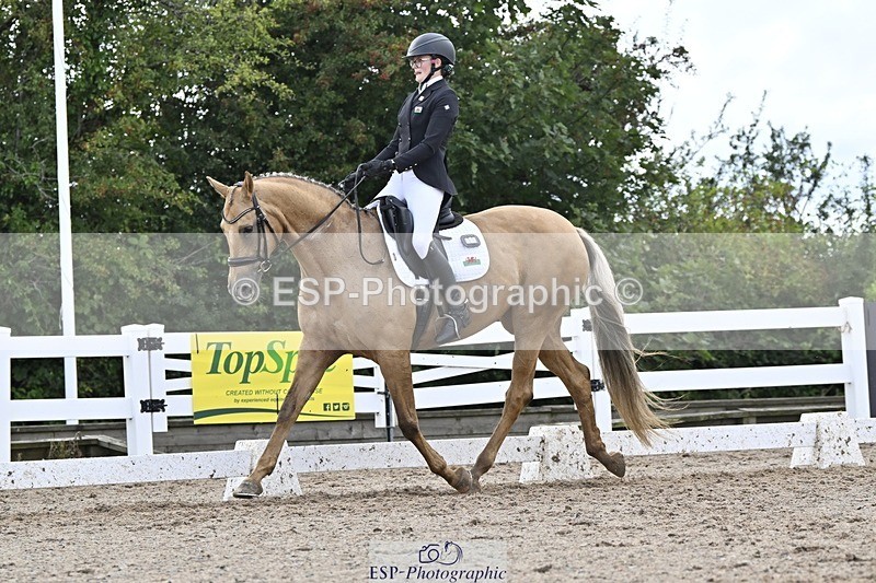 250907-170038-10861 - 054-Amy.Louise.LloydDiva.Royale