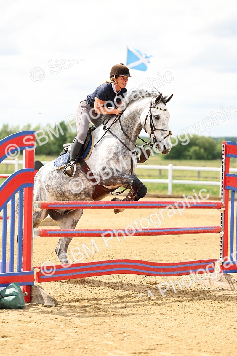 SBM_005987 - Class 19 - Senior Newcomers - 1.10m