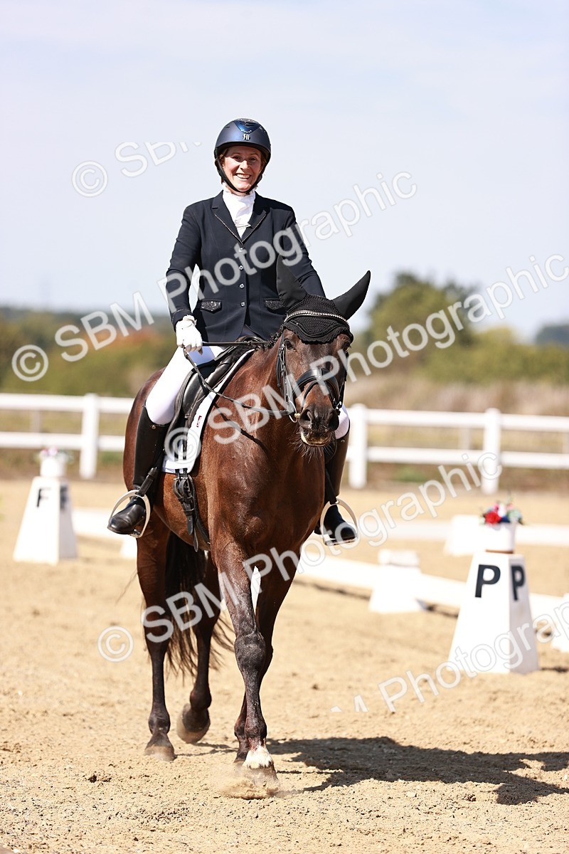 SBM_004944 - Class 12 - Novice 5 - 12.02-12.44
