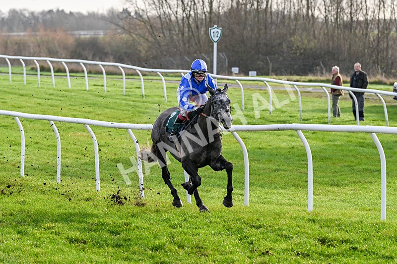 161225-Race 1-Born In The West-7865 - Race 1