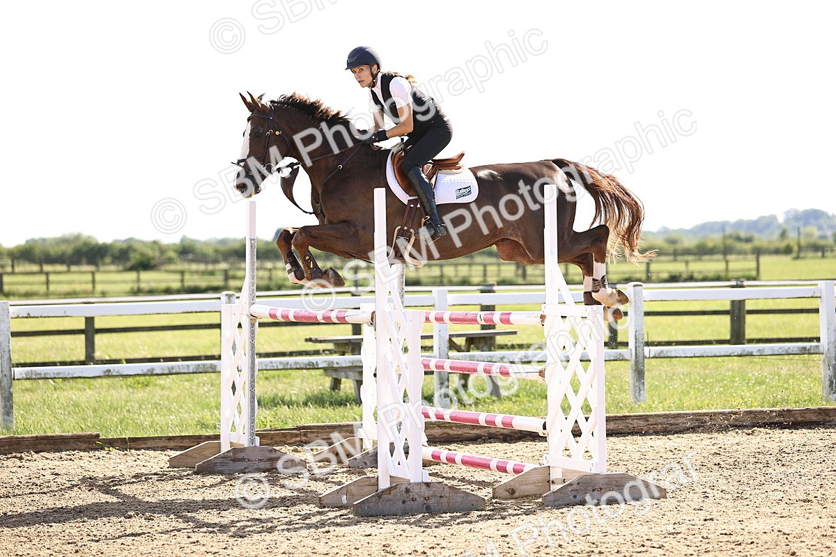 SBM_003108 - Class 5 - Senior Foxhunter - 1.20m