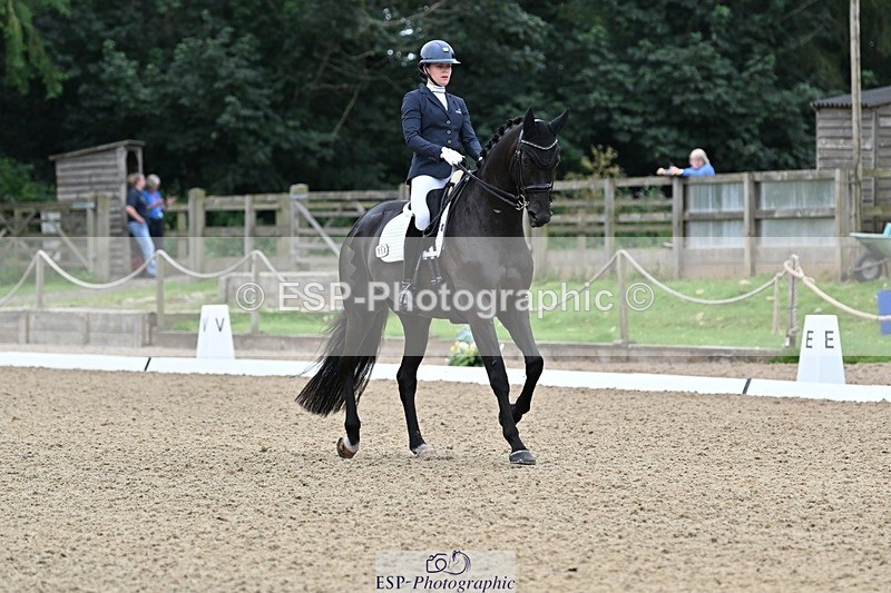 240810-101511-02615 - 114-Lucy.Amy-Morrico.M