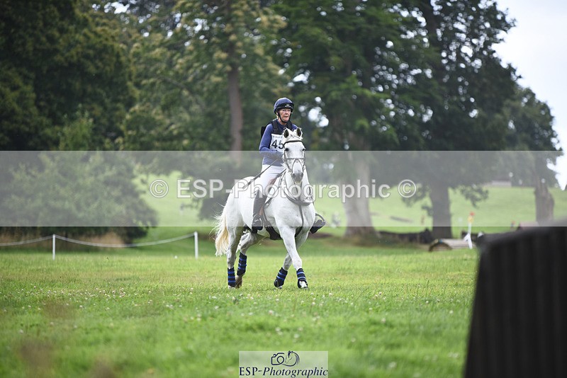 240804-131102-14164 - 455-Nicola_Horsley-Gubbins-RATHNAGREW_GREY_TEX