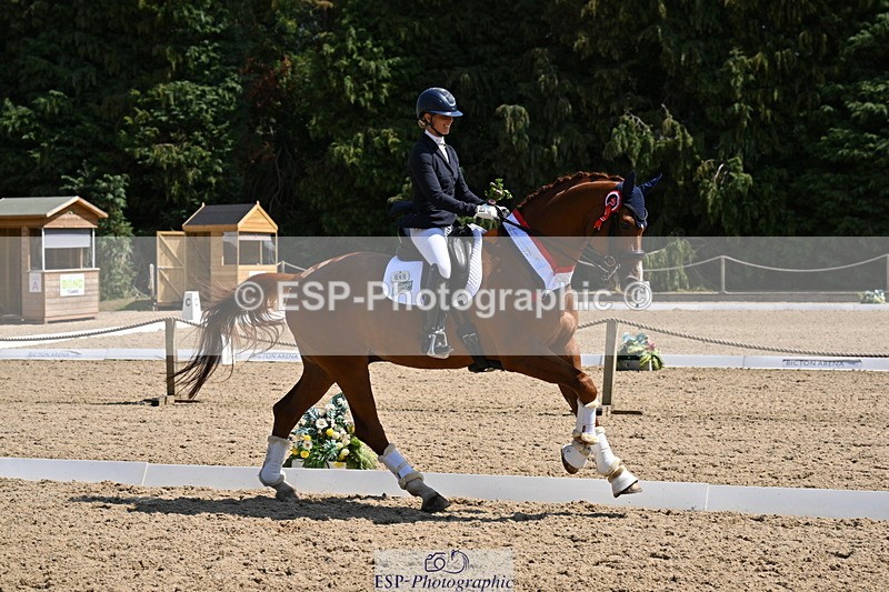 250810A-123442-06436_Adv Medium GOLD Presentations - 077-704-2164