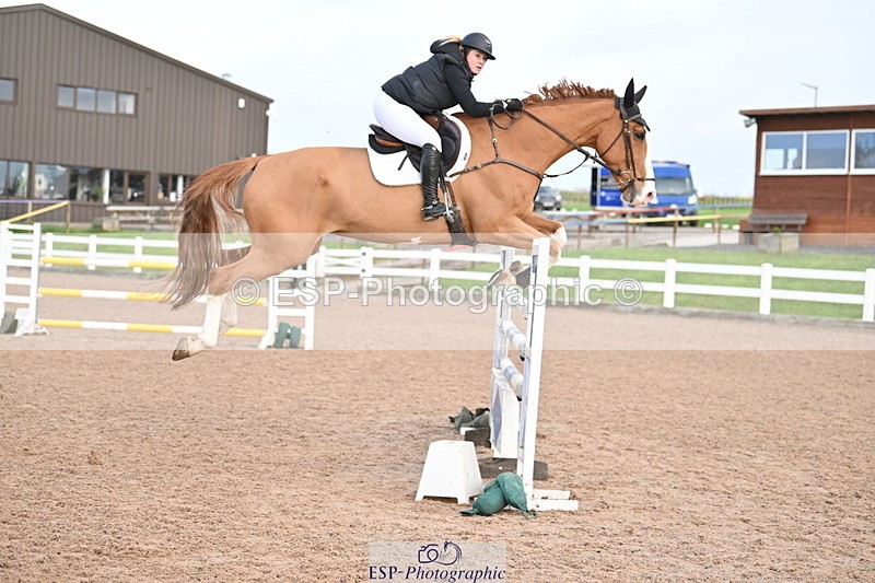 231209A-132659-01924 - Cls 13 Foxhunter & 1.20m Open