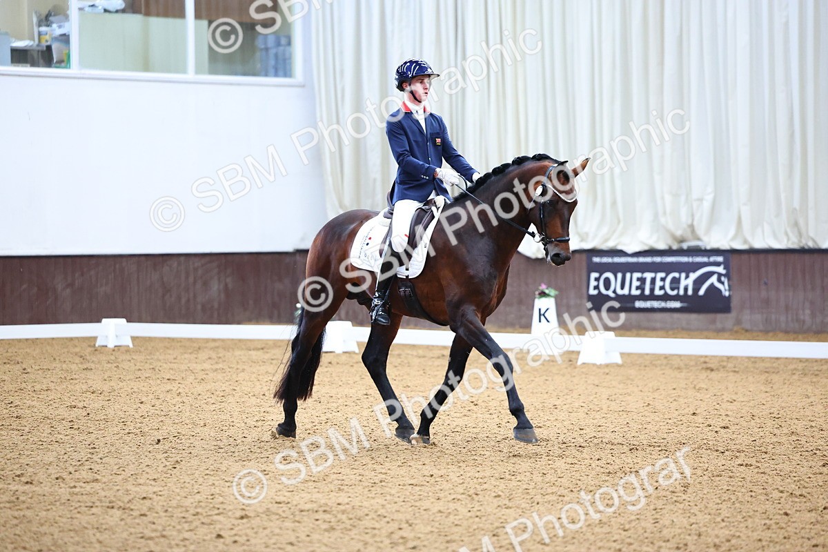 SBM_005289 - Class 5 - Novice 6 - 9.30-10.33