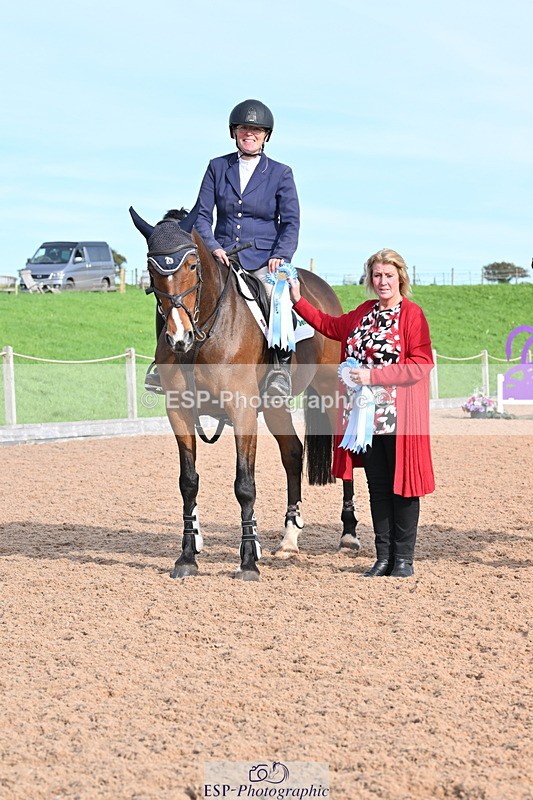 231015A-150439-08627 - Cls 31 Blue Chip B&C Jump Off and Presentations