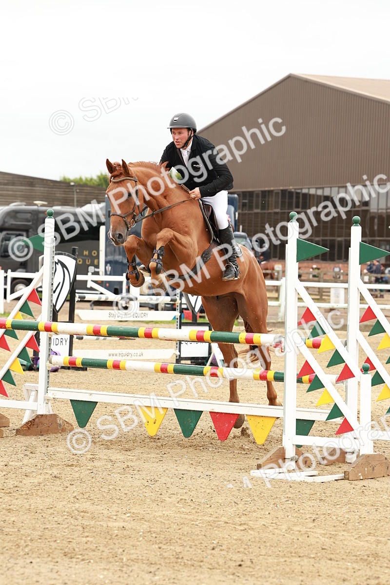 1I0A7614 - Class 4 - Senior Newcomers 1.10m