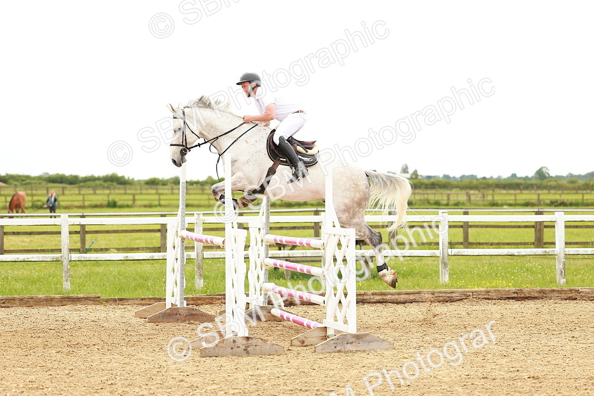 SBM_002081 - Class 4 - Senior Newcomers - 1.10m