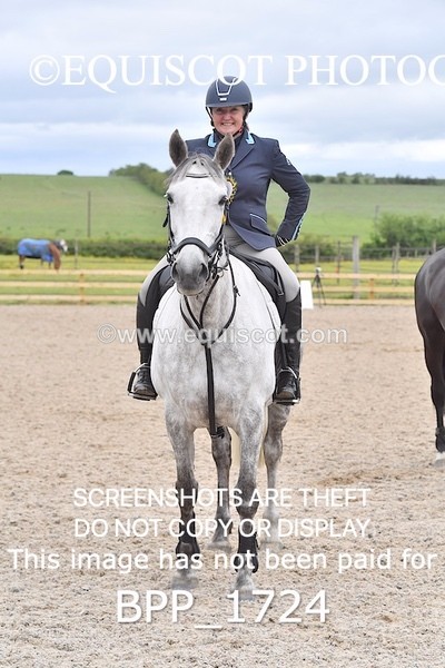 BPP_1724 - FRI CLASS 4 Senior Newcomers/ 1.10m Open