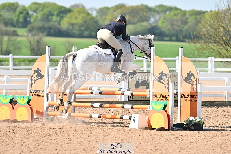 240509A-100204-00327 - Cls 1 British Novice and 90cm Open