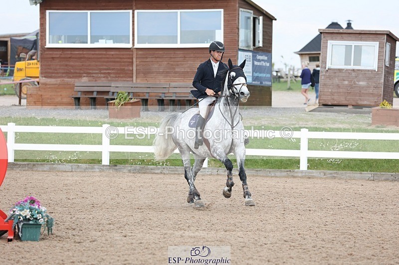 250509-172026-09242 - Cls 24 Snr Newcomers