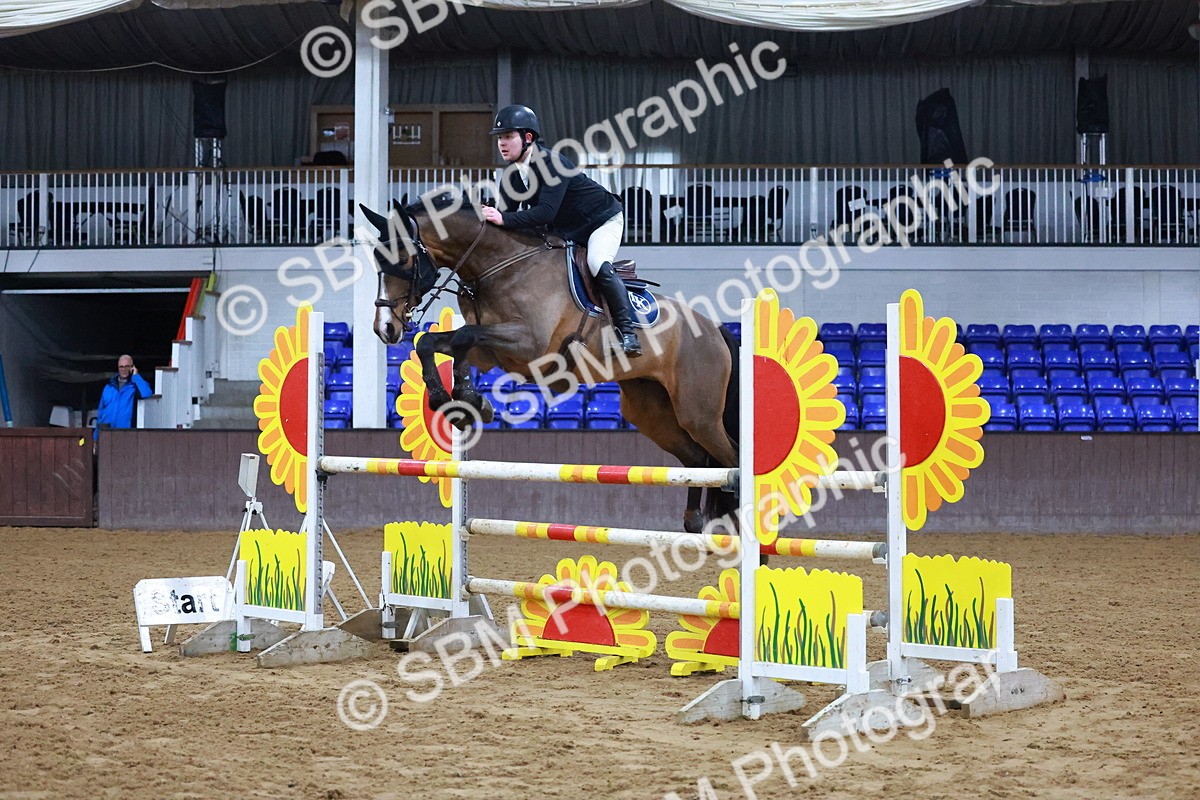 SBM_002309 - Class 5 - Senior Foxhunter 1.20m