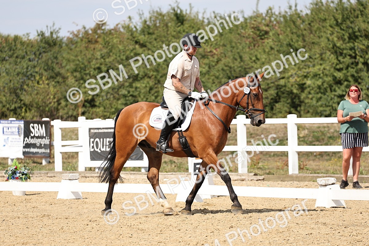 SBM_018743 - Class 16 - Novice 5 - 12.08-13.11